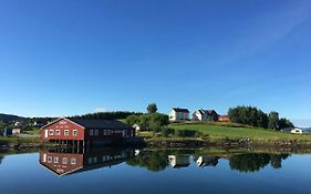 SAGA, unikt badehotell med 5 rom, sauna og badebrygge - Inderøy